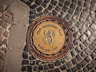 Gullideckel mit Stadtwappen